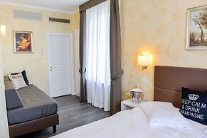 Hotel Millennium