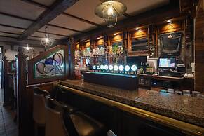Dooly's Hotel