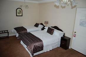 Dooly's Hotel