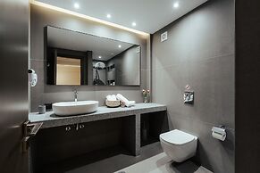 Andrews Luxury Residence