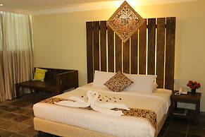 Eagle Bay Hotel
