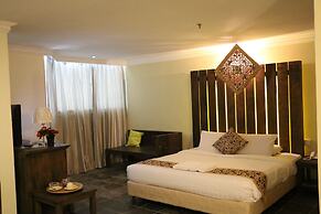 Eagle Bay Hotel