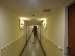Eagle Bay Hotel