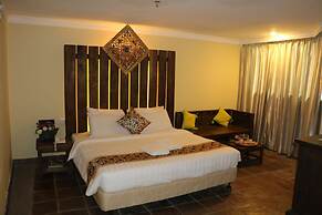Eagle Bay Hotel