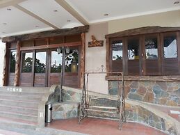 Eagle Bay Hotel
