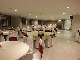 Eagle Bay Hotel