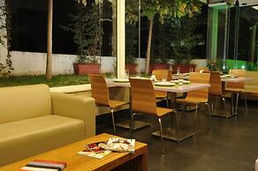 Suite Hotel Chrome