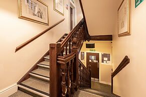 Barrington Lodge Hotel