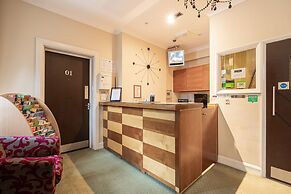 Barrington Lodge Hotel