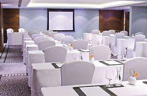 Avani Deira Dubai Hotel