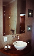 Singa Lodge - Lion Roars Hotels & Lodge