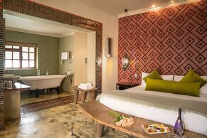 Singa Lodge - Lion Roars Hotels & Lodge