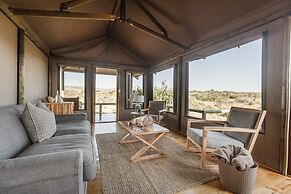 Hlosi Game Lodge - Amakhala Game Reserve