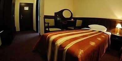 Mir Hotel In Rovno