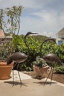 Faros Suites - Adults Only