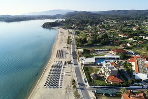 Antigoni Seaside Resort