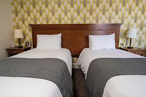 Antelope Hotel by Greene King Inns
