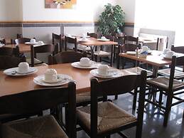 Elmwood Hotel