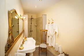 BB 22 Charming Rooms & Apartments