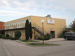 Top Motel