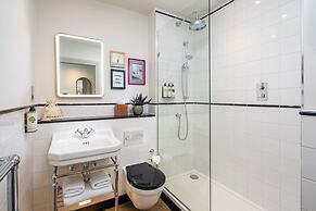 White Horses by Everly Hotels Collection