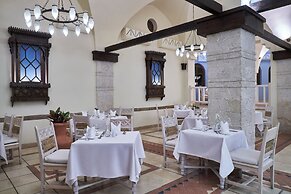 Sultan Bey Hotel