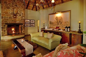 Motswiri Private Safari Lodge
