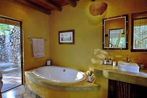 Motswiri Private Safari Lodge