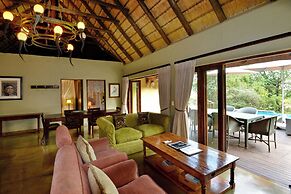 Motswiri Private Safari Lodge