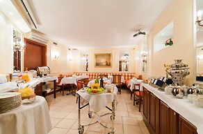 Tradition Hotel