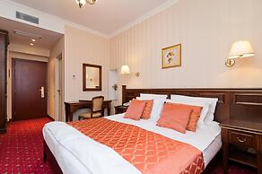 Tradition Hotel