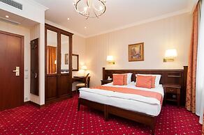 Tradition Hotel