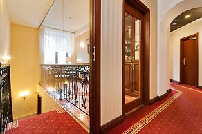 Tradition Hotel