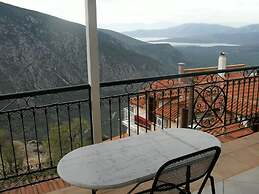 Aiolos Hotel