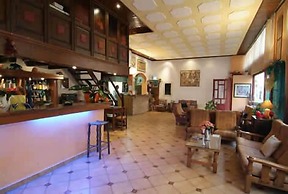 Aiolos Hotel