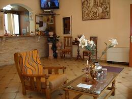 Aiolos Hotel