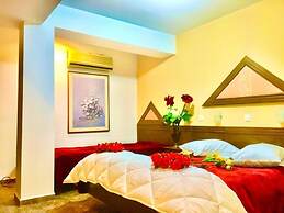 Aiolos Hotel