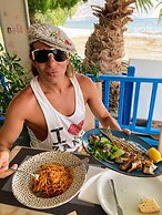 Aiolos Hotel