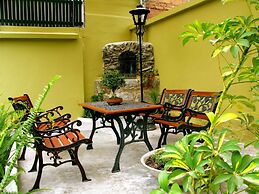 Hotel Cayman