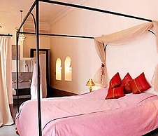 Riad Davia