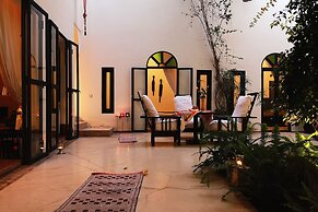 Riad Davia