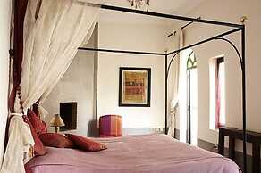 Riad Davia