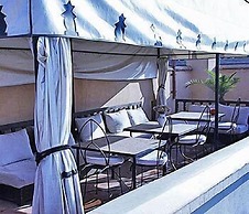 Riad Davia