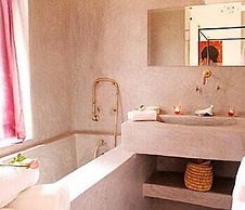 Riad Davia