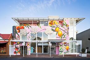 Majestic Minima Hotel