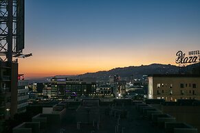 W Hollywood