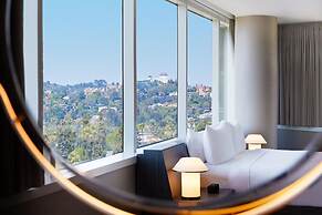 W Hollywood