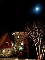 Pathsaala Inn & Restaurant