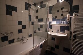 Linge Hotel Elst
