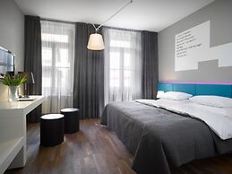 MOODs Boutique Hotel